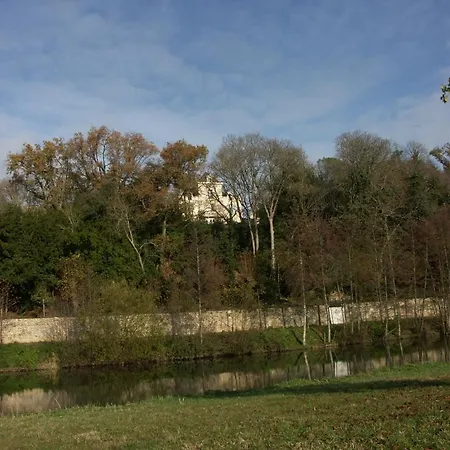 Domaine De Castel Parc 住宿加早餐酒店 尼奥尔