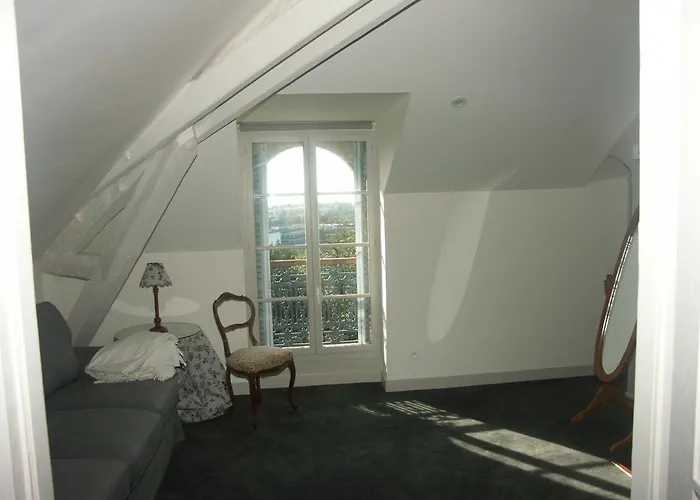 住宿加早餐酒店 Domaine De Castel Parc *