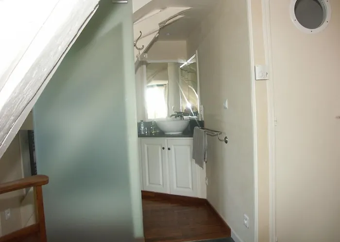 Domaine De Castel Parc 住宿加早餐酒店 尼奥尔